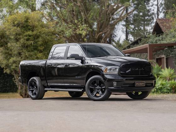 RAM CLASSIC 5.7 V8 GASOLINA LARAMIE CD 4X4 AUTOMÁTICO RAM CLASSIC 5.7 V8 GASOLINA LARAMIE CD 4X4 AUTOMÁTICO